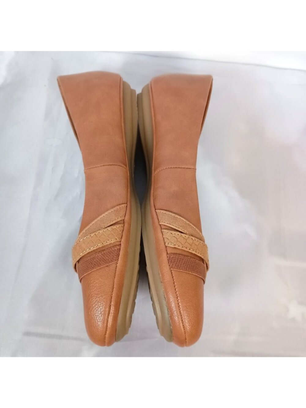 Eurosoft by Sofft Shainna Flats Cognac Ballet Crisscross Comfort Shoes 8 NWOB - Picture 6 of 11